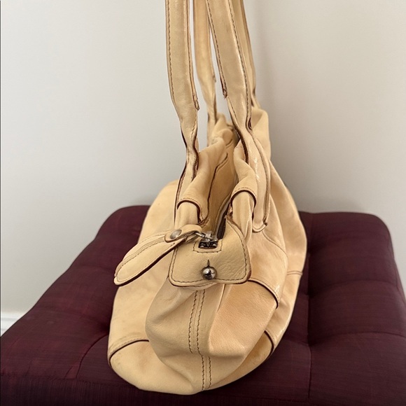 Sundance Beige Leather Double-Handle Shoulder Bag - Picture 4 of 7